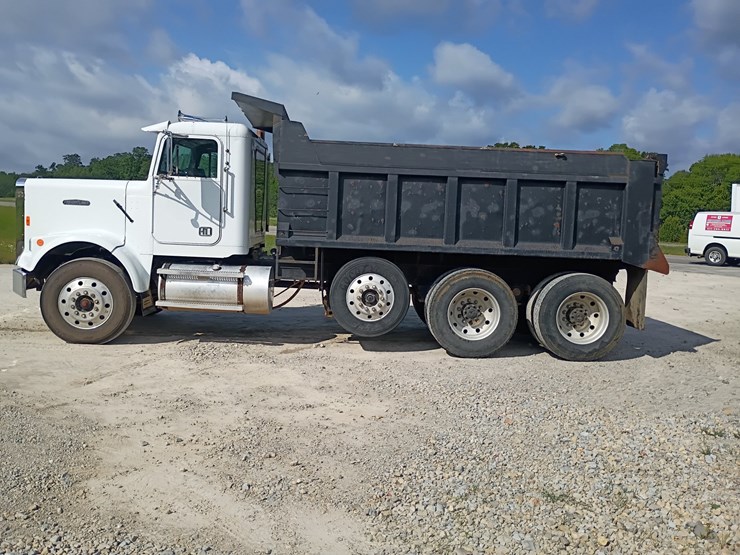 #24861-•-1988-freightliner-flc-dump-truck-image-5