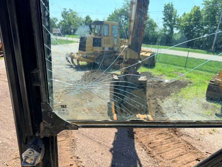 2010-caterpillar-328d-image-61