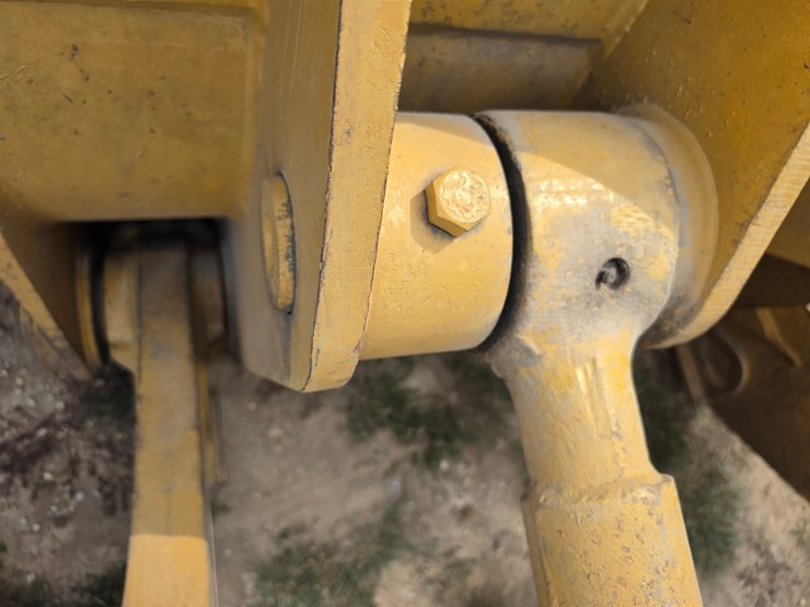 1983-caterpillar-973-image-154
