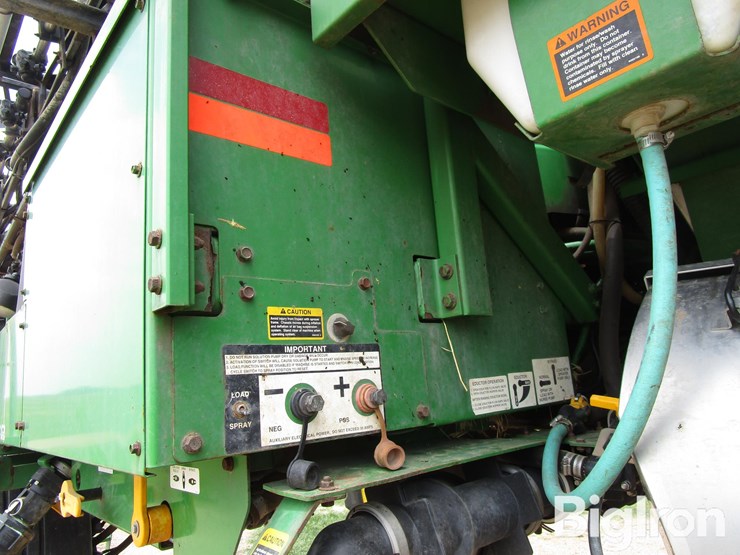 2013-john-deere-4830-image-10