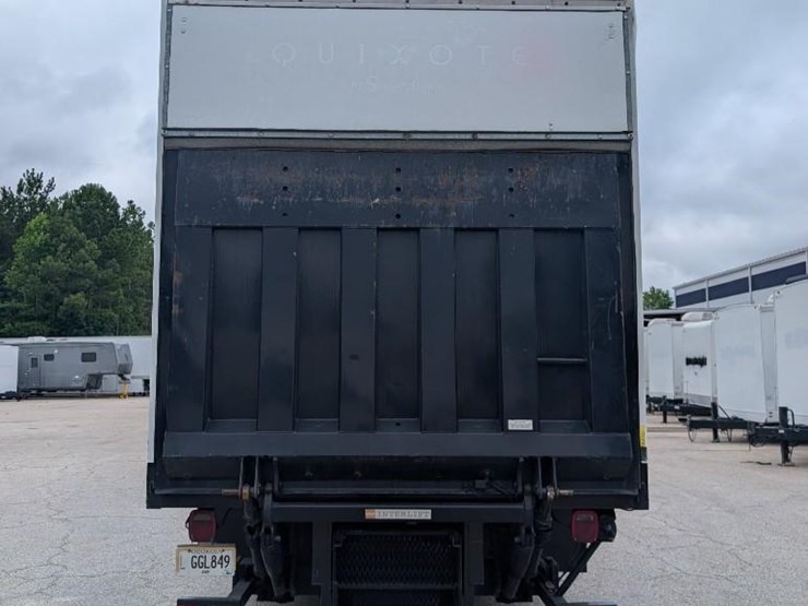 2010-ford-f650-image-13