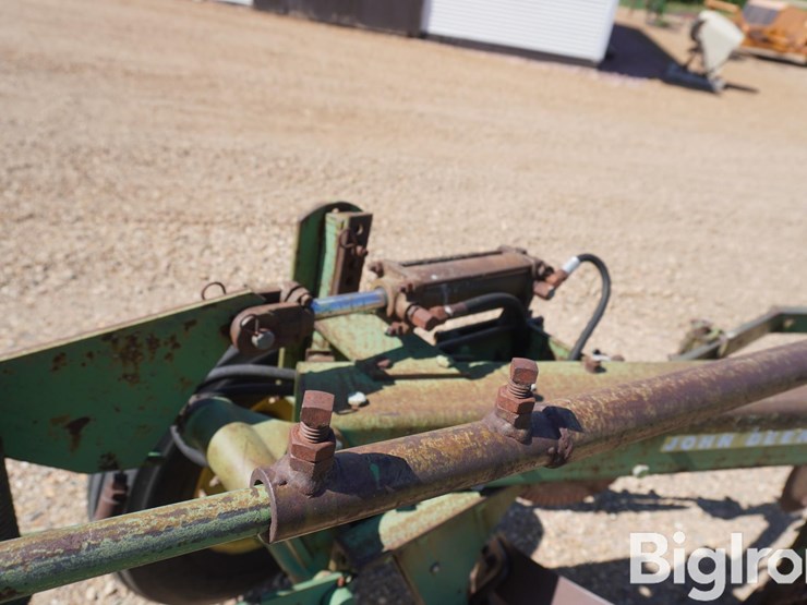 john-deere-f1350-image-15