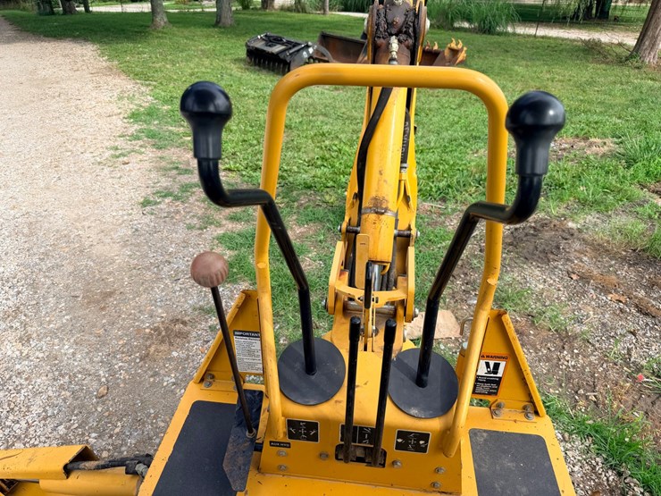 2007-john-deere-110-image-38