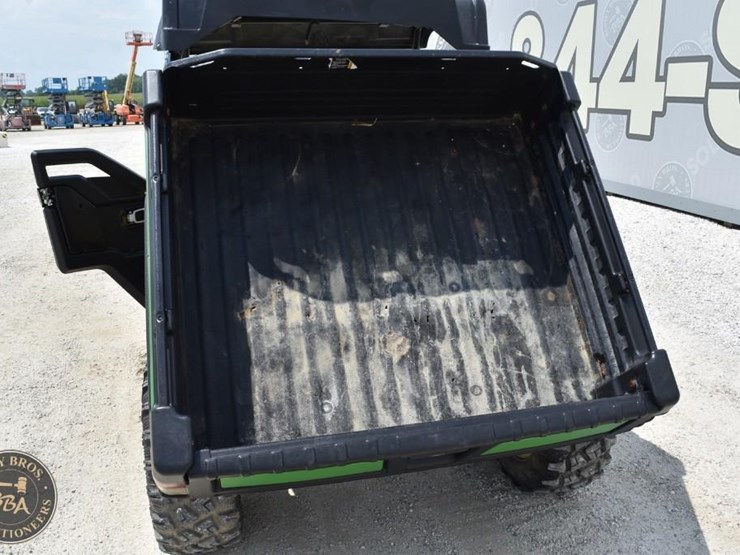 john-deere-gator-image-18