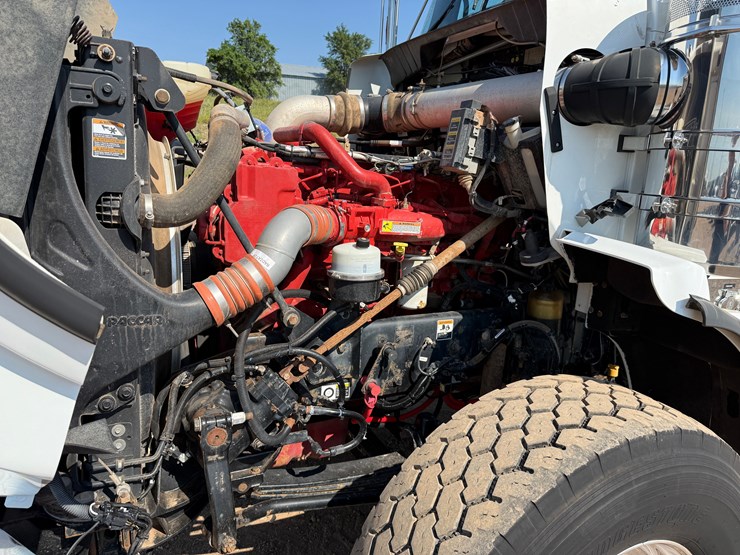 2014-kenworth-t800-image-14