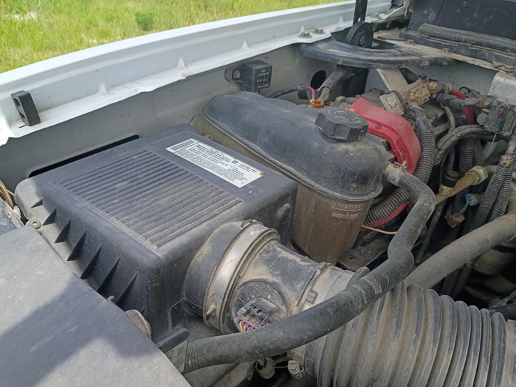 2008-chevrolet-silverado-3500-image-25