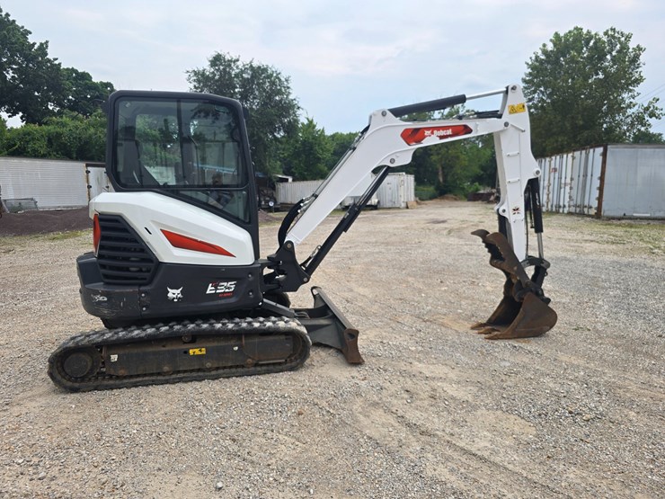 2022-bobcat-e35-image-20
