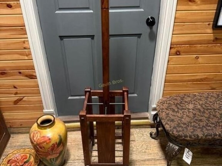 coat-hanger-w/umbrella-storage-image-2