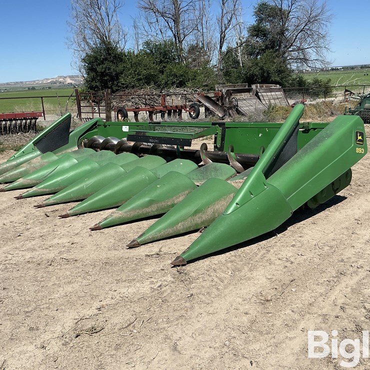 JOHN DEERE 893