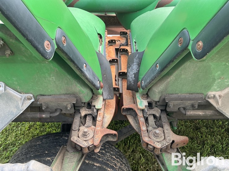2012-john-deere-608c-image-15