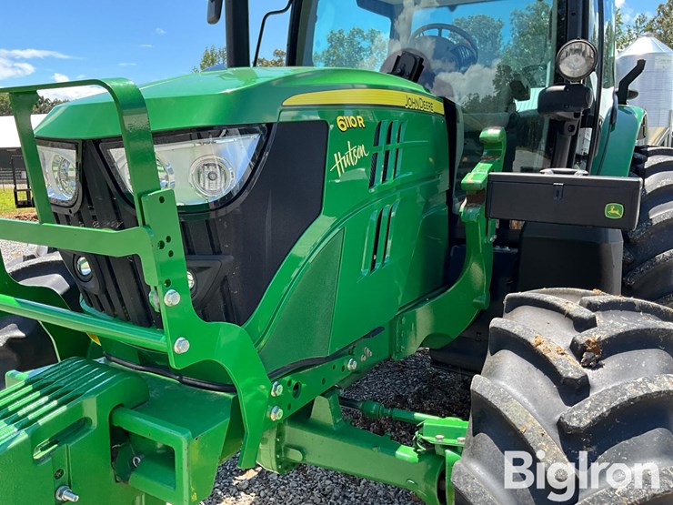 2019-john-deere-6110r-image-11