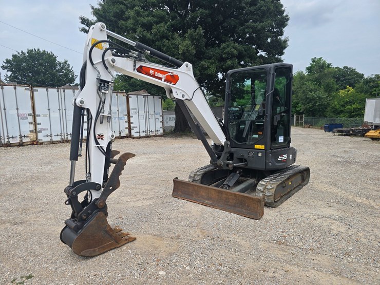 2022-bobcat-e35-image-2