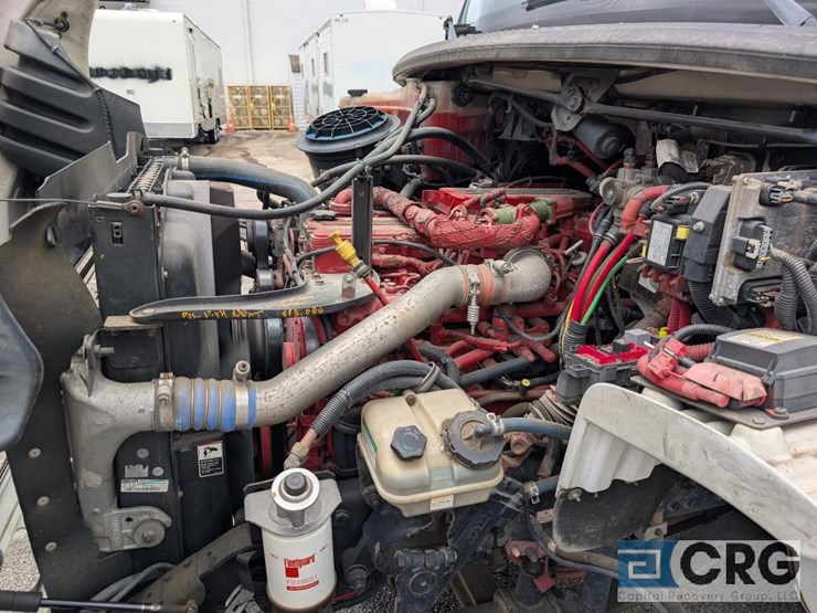 2012-freightliner-m2-stakebed-truck-image-31