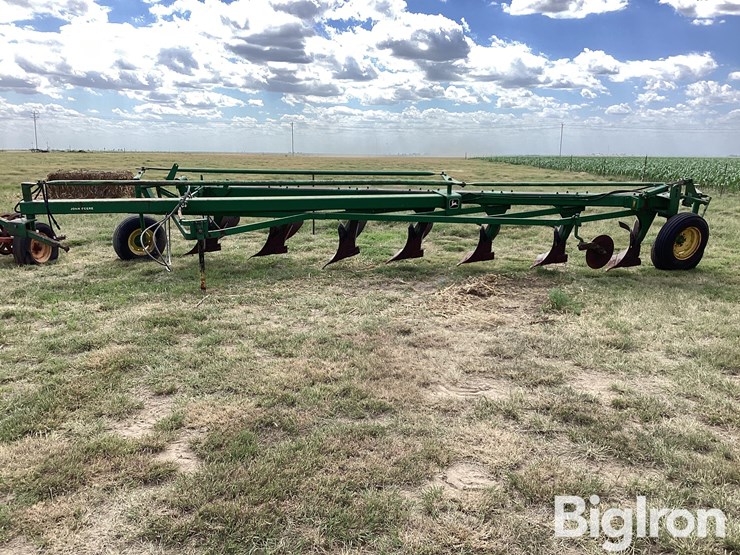john-deere-7-image-8