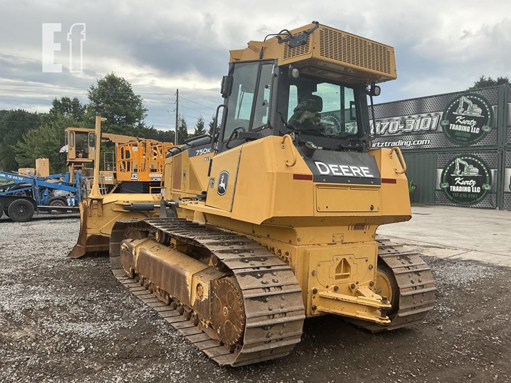 2014-deere-750k-xlt-image-2