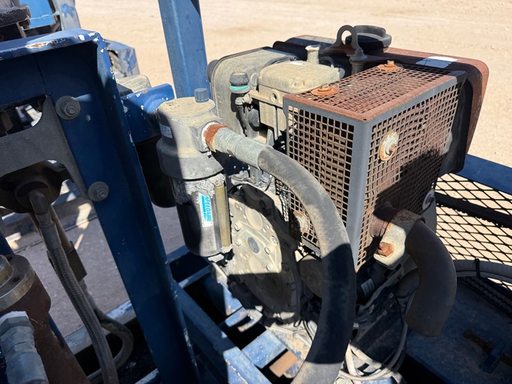 caterpillar-550-image-9
