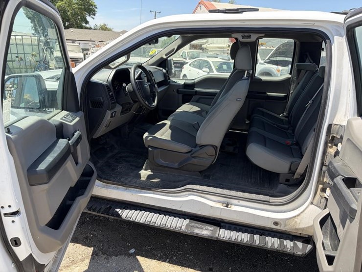 2018-ford-f150-image-15