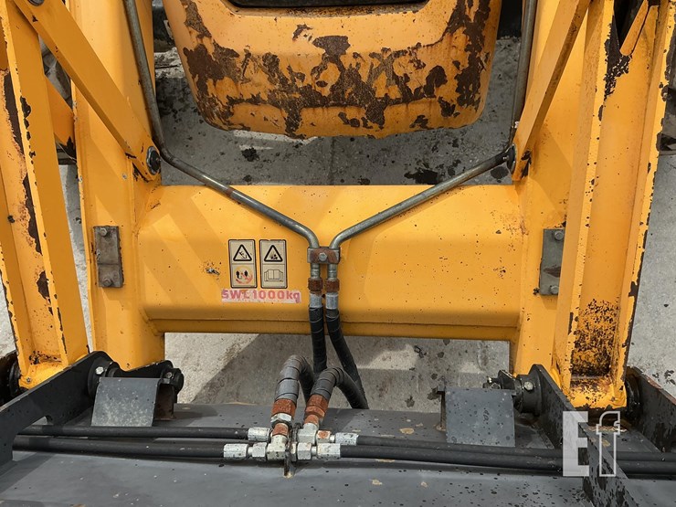2016-jcb-3cx14-image-10
