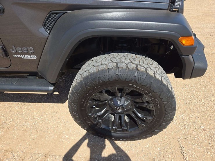 2021-jeep-wrangler-sport-image-8