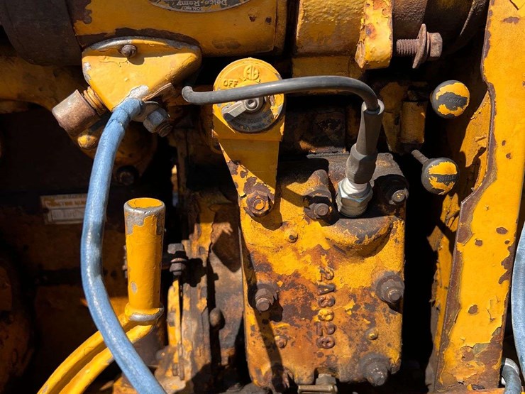 caterpillar-d2-image-23