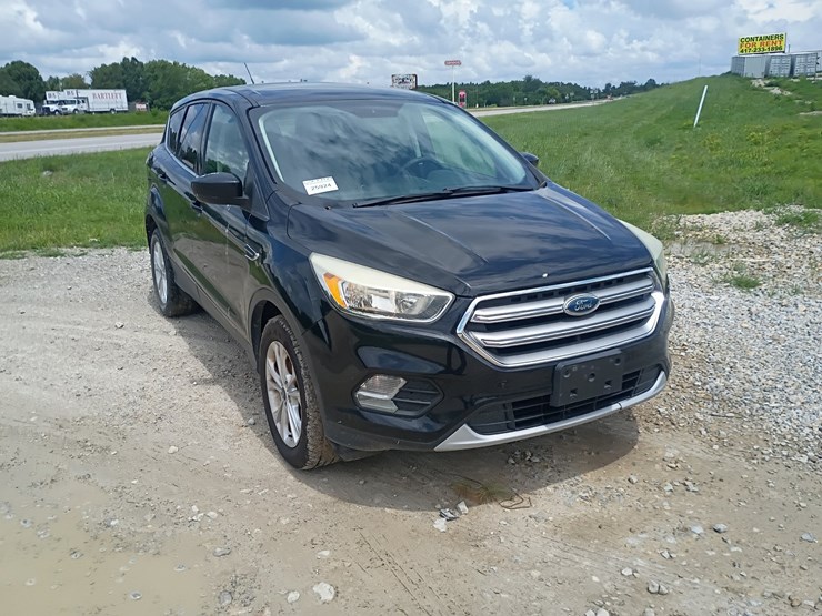 2017-ford-escape-image-13