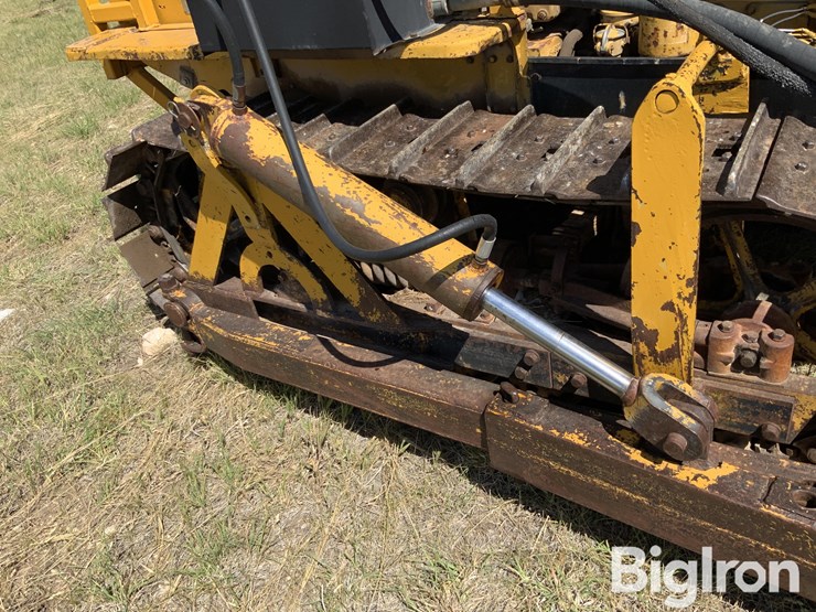 1947-caterpillar-d2-image-13