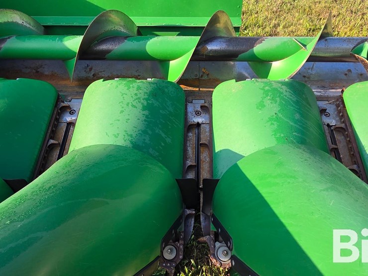 2010-john-deere-608c-image-19