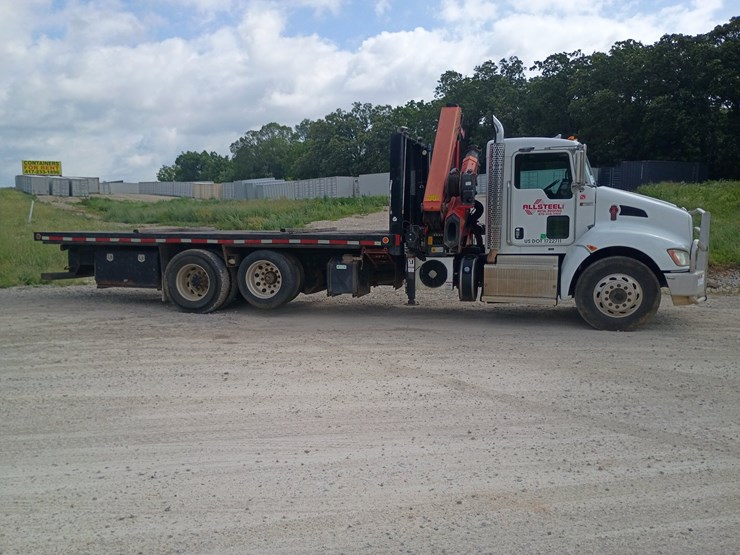 2012-kenworth-t370-image-15