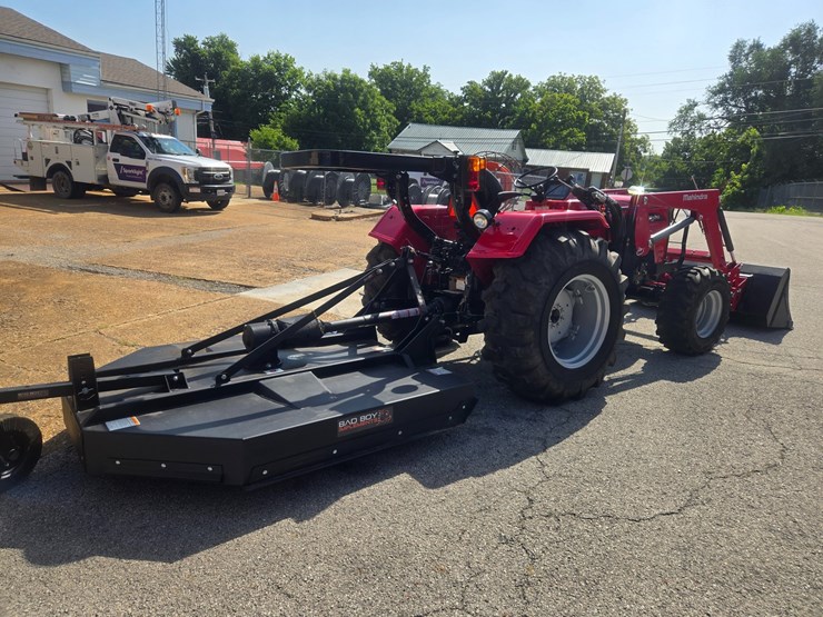 2023-mahindra-4550-image-16