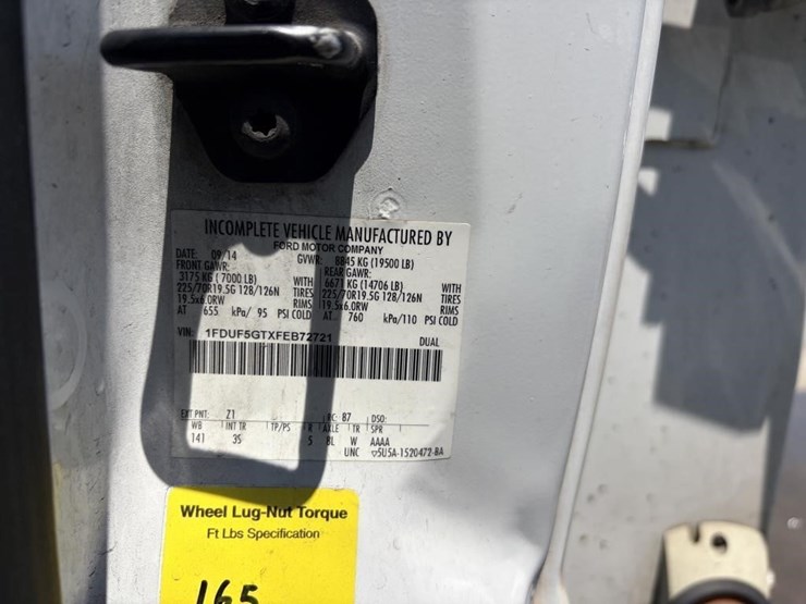 2015-ford-f550-xlt-image-27