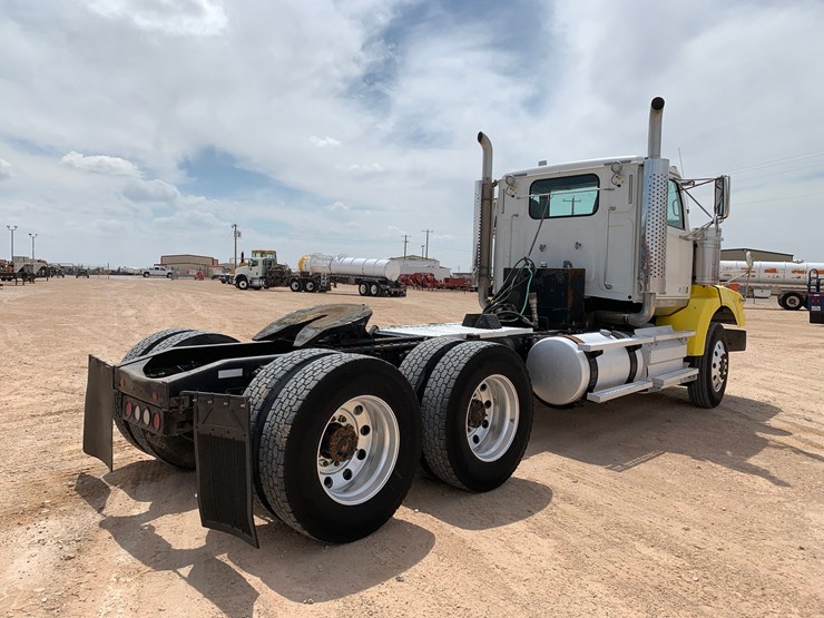2019-western-star-4900-image-5