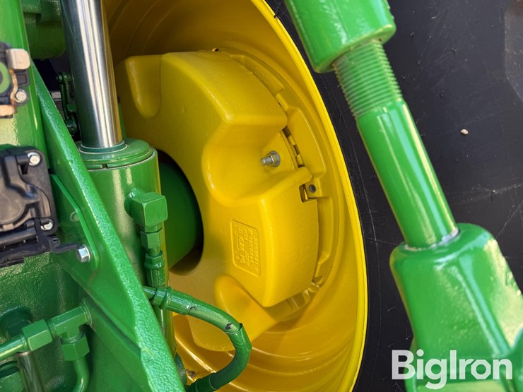 2025-john-deere-8r-340-image-18