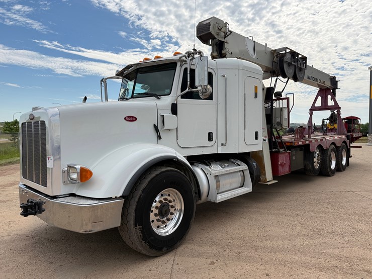 2015-peterbilt-365-image-2
