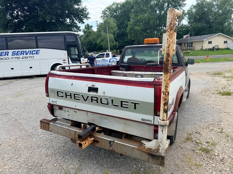 1993-chevrolet-k2500-image-11