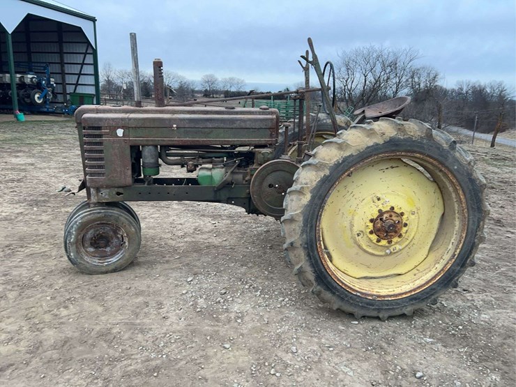 john-deere-model-b-image-2