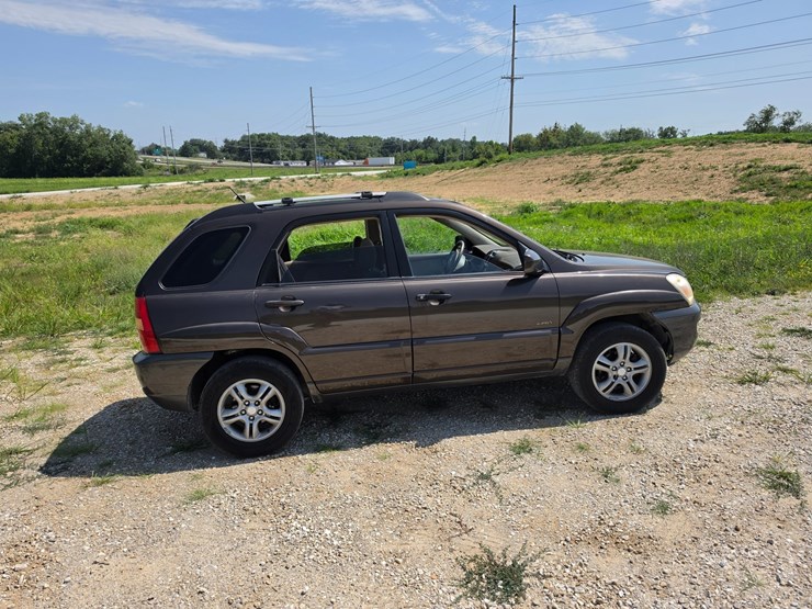 2005-kia-sportage-image-16