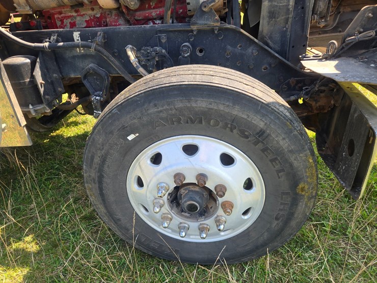 2002-kenworth-w900-image-82