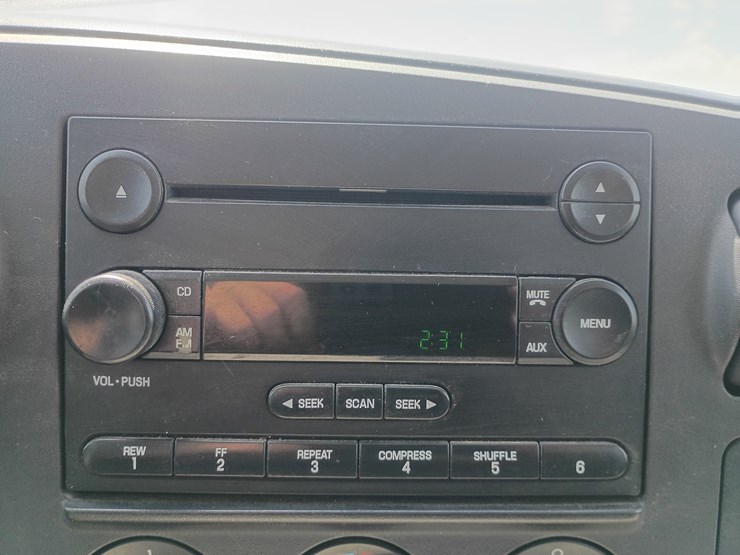 2007-ford-f550-image-43