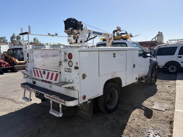 2010-ford-f450-image-3