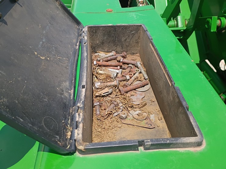 john-deere-348-image-14