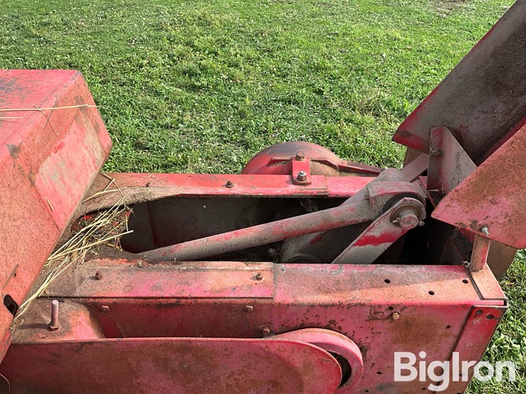 massey-ferguson-12-image-15