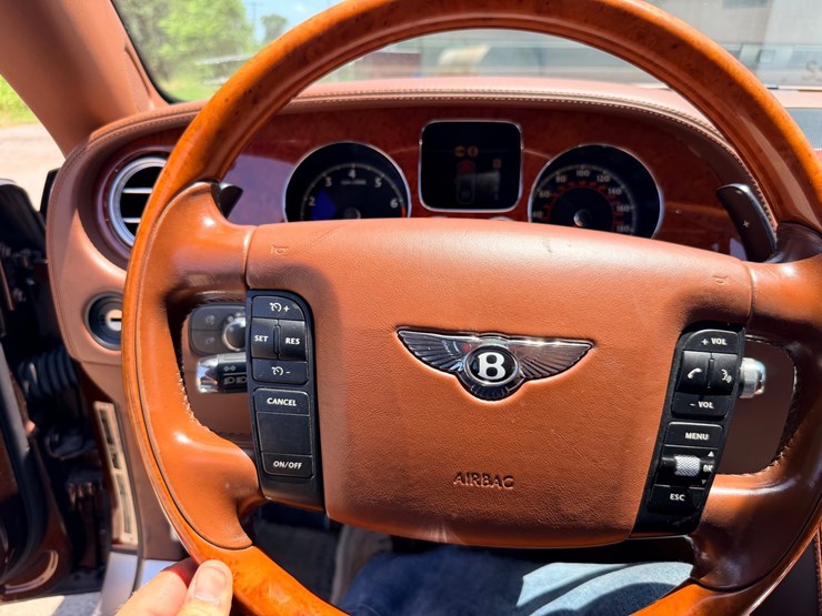 #24158-•-2007-bentley-continental-passenger-car-image-40