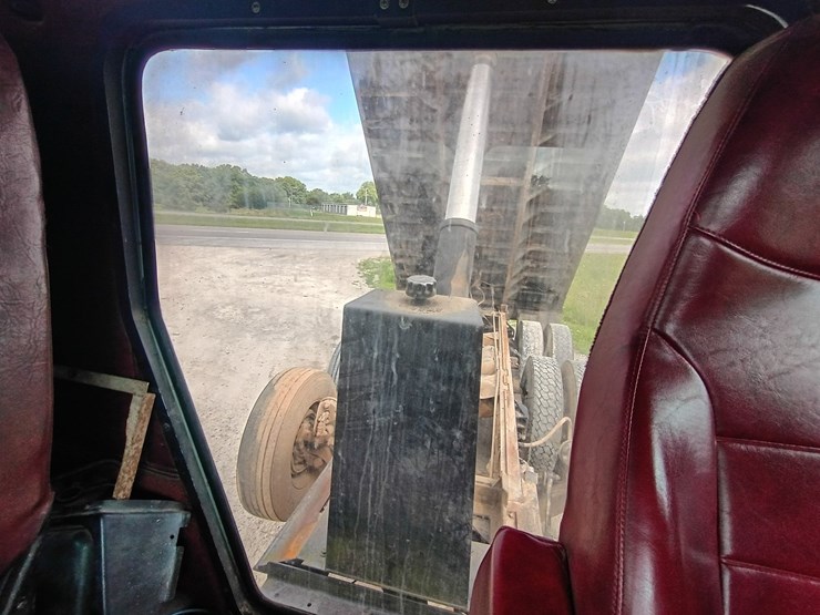 #24861-•-1988-freightliner-flc-dump-truck-image-86