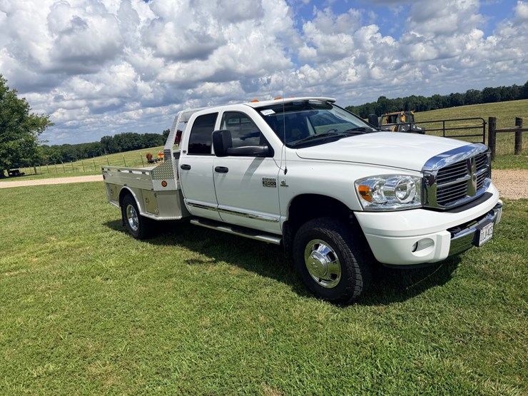 2007-dodge-ram-3500-image-23