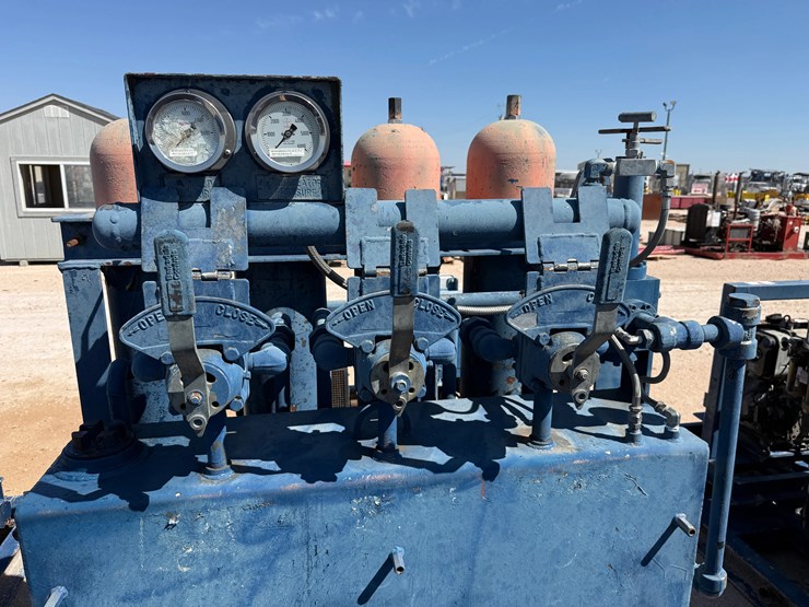 caterpillar-550-image-4