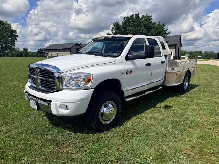 2007-dodge-ram-3500-image-2