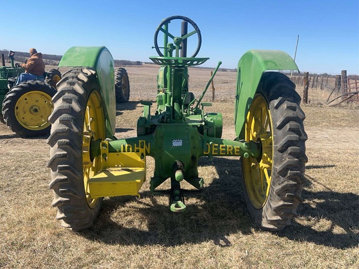 john-deere-model-b-image-4
