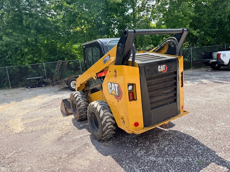 2014-caterpillar-272d-image-10