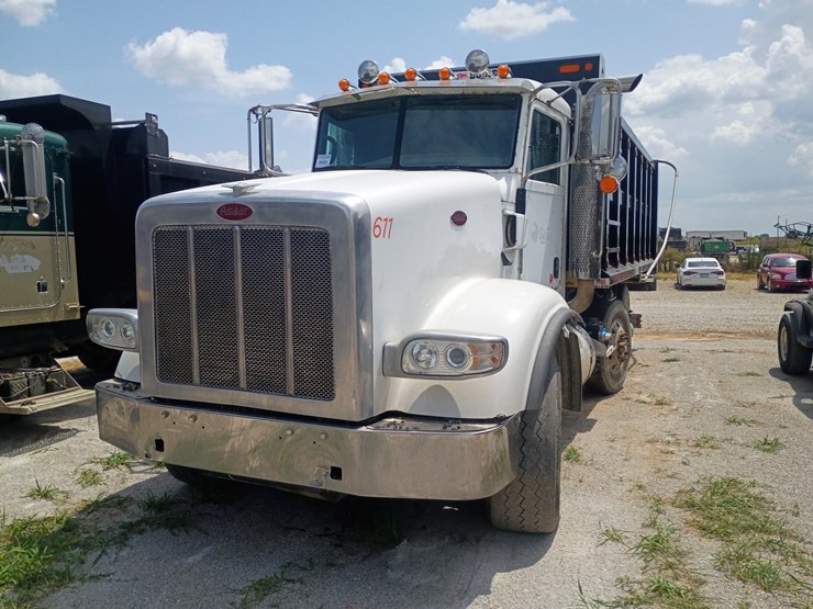 2014-peterbilt-367-image-14