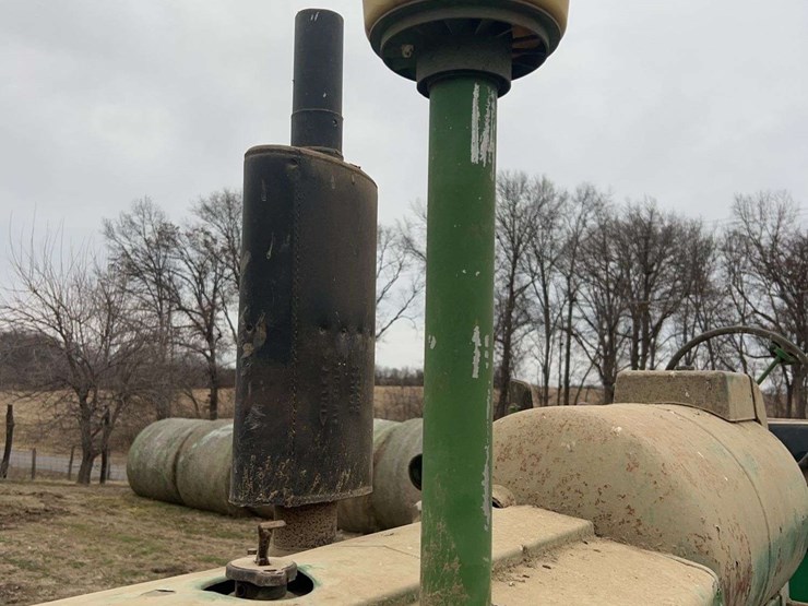 john-deere-70-image-14